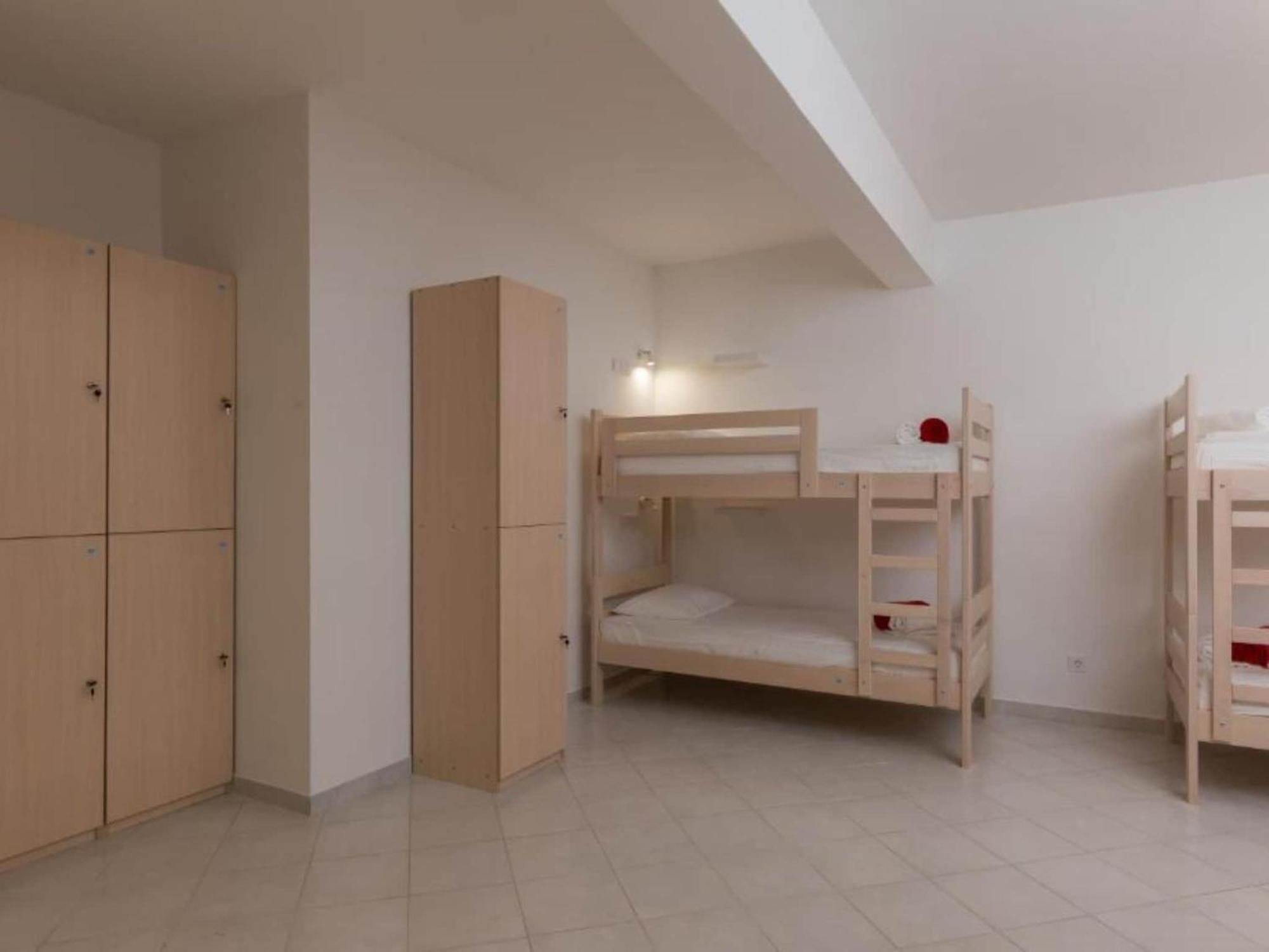 Free Bird - Bed In Five Bed Mixed 4 * Dubrovnik