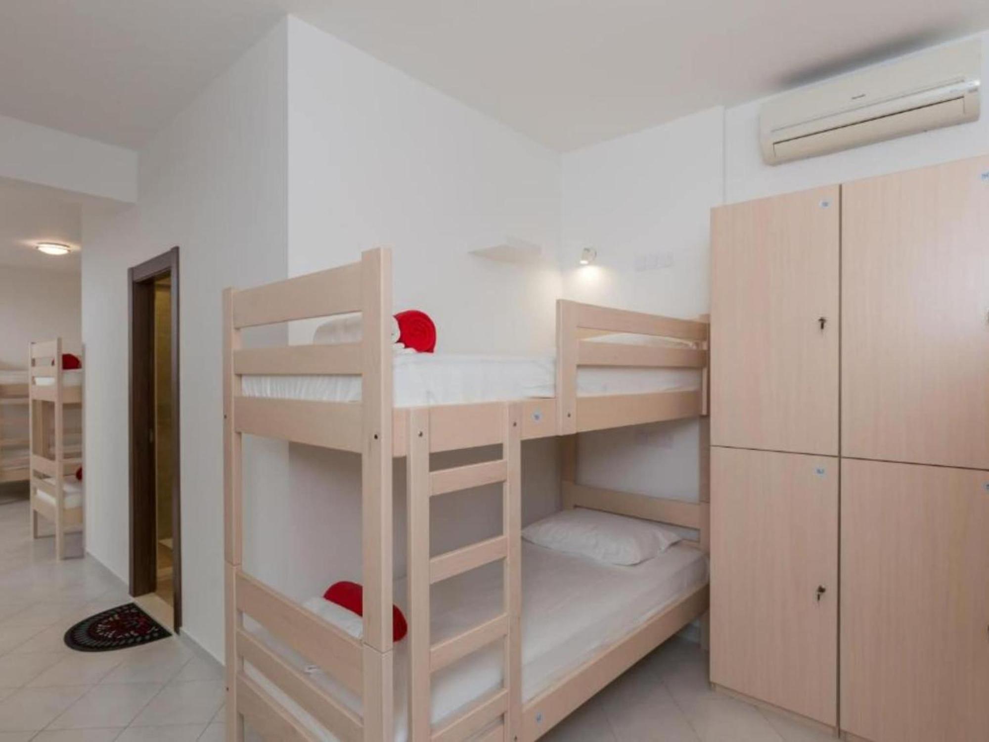 Free Bird - Bed In Five Bed Mixed 4 *
