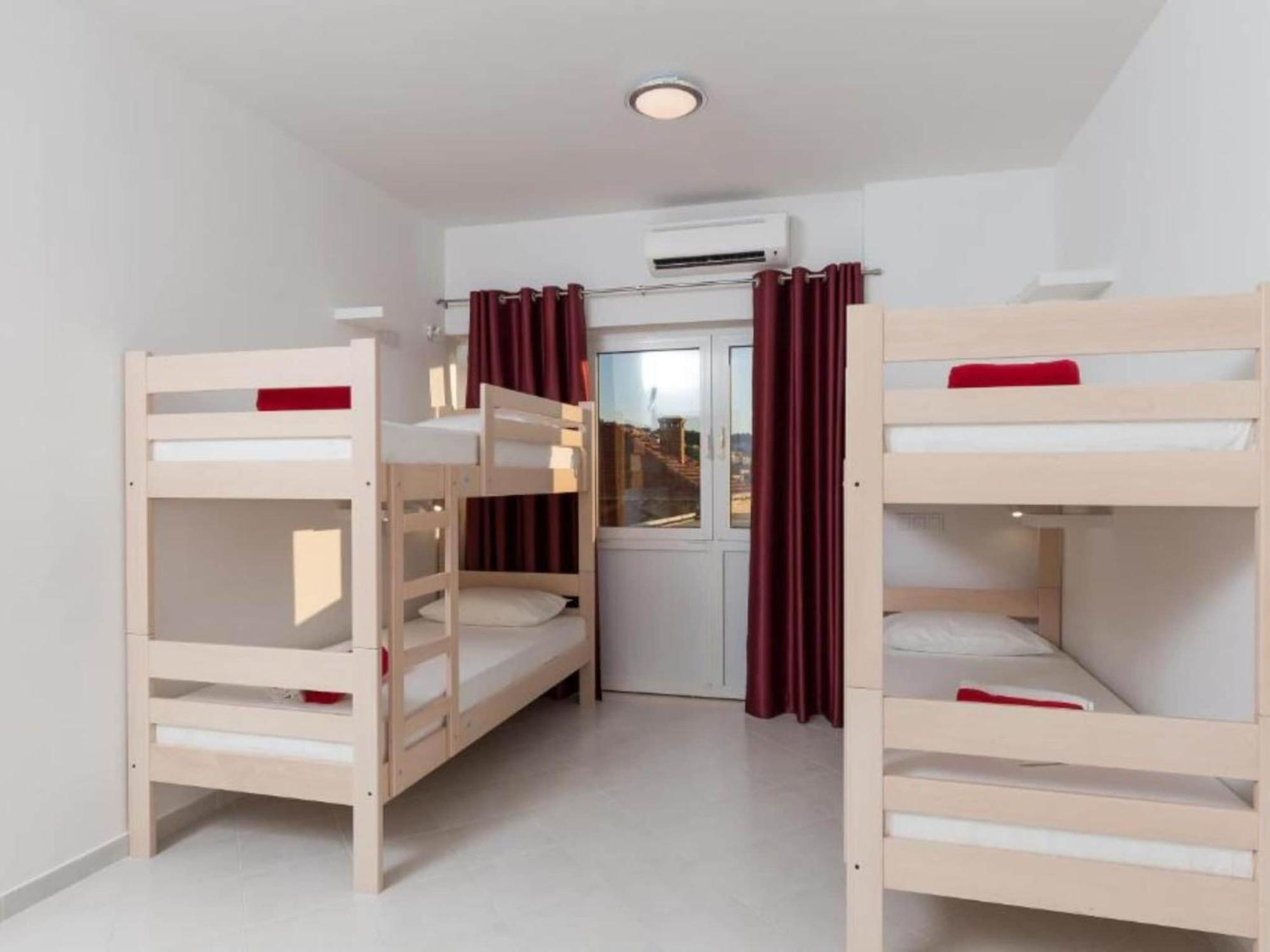 Free Bird - Bed In Five Bed Mixed 4 Holiday home Dubrovnik